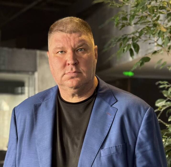 Сыгравшему телохранителя Гену в сериале «Универ» Андрею Свиридову грозит ампутация стопы