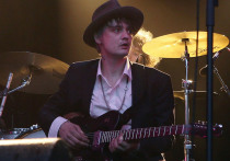 После воссоединения с вокалистом и главным автором группы Питером Доэрти Babyshambles переиздают свой классический альбом Down In Albion, которому исполняется двадцать лет