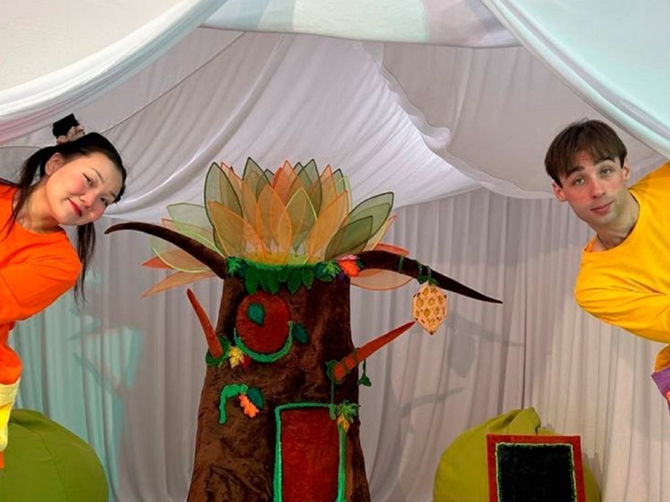 Калмыцкий театр кукол представит постановку в Пскове