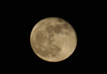 Энергетика дня задаётся растущей Луной в огненном Овне. Это время импульсивности, смелости и жажды немедленных результатов. Вселенский фонтан энергии бьёт ключом, но он может как напоить, так и обжечь. День идеально подходит для начала смелых предприятий, но требует осторожности в поступках и словах. Эмоции будут накалены, а желание действовать — непреодолимо.