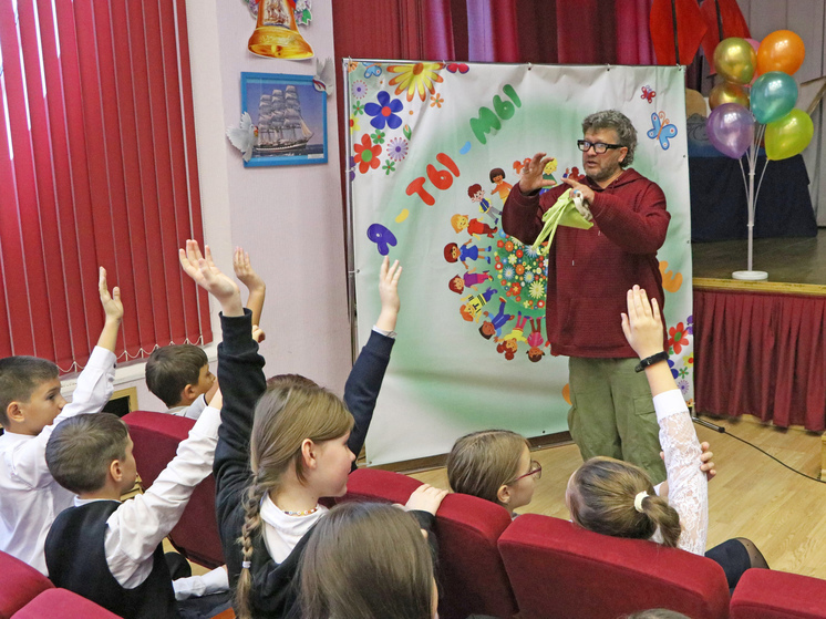 На Канонерском острове прошел экофестиваль для школьников