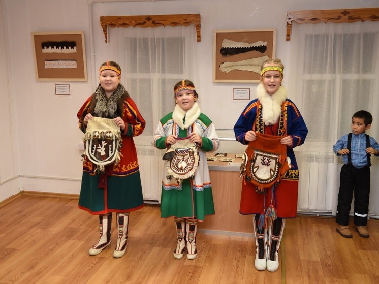 В НАО открыли выставку «Песня иглы»