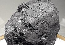 В коллекции метеоритов РАН хранится редкий образец метеорита Orgueil (CI), упавшего во Франции в 1864 году, и ученые впервые нашли в нем то, чего до них не находил ни один специалист, изучавший этот камень с неба