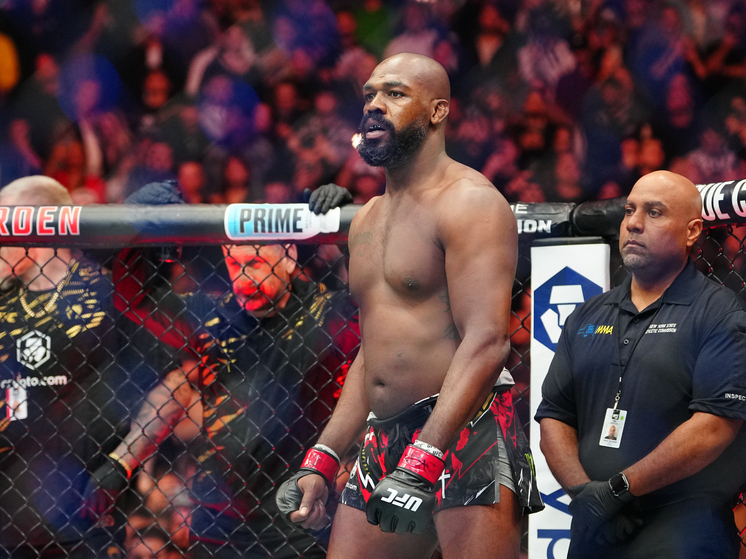 Экс-чемпион UFC попросил главу лиги даст ему возможность выступить на турнире в Белом доме.