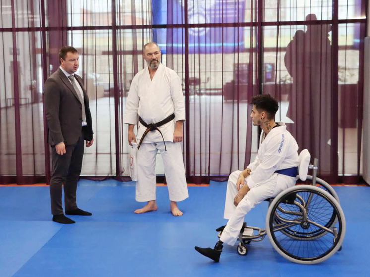 Тульский герой СВО получил адаптивную коляску для пара-карате