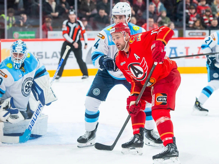 ХК «Автомобилист» одержал значимую победу над «Сибирью»