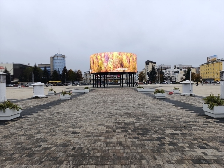 В Ярославле почти завершились работы по благоустройству площади Труда