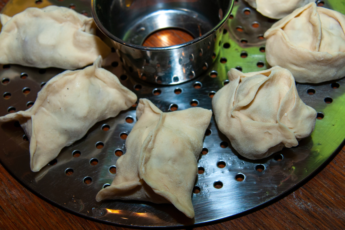 Невестка убила свекровь, приготовила из нее манты и угостила ими соседей