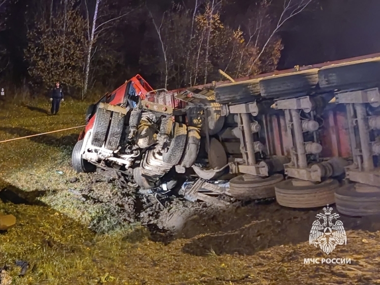 На орловской трассе в аварии погибли шестеро человек