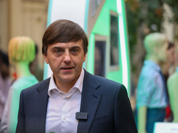 Министр просвещения Кравцов: говорить о переходе школ на 12-летку рано