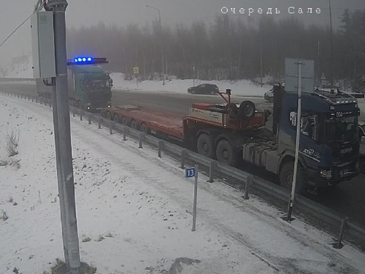 3 парома вышли на переправу между Салехардом и Лабытнанги