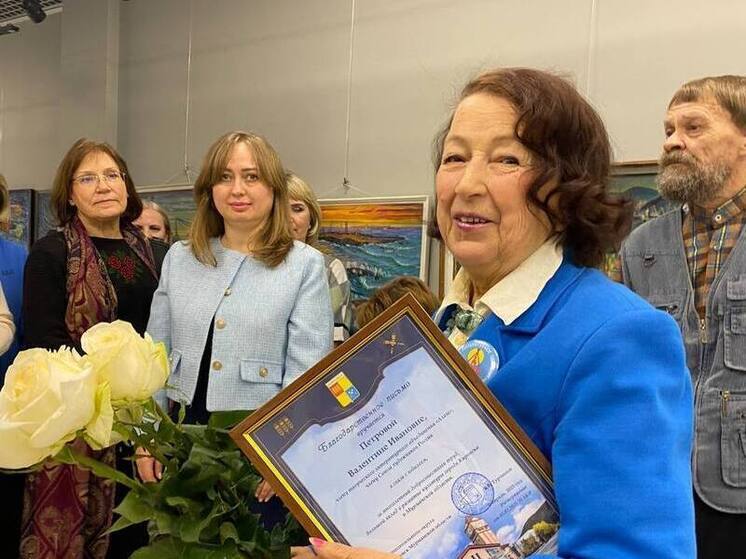 Депутаты Кировска присвоили звание «Почетный гражданин» известной поэтессе