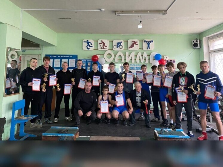 В брянском селе Брасово прошел турнир по тяжелой атлетике