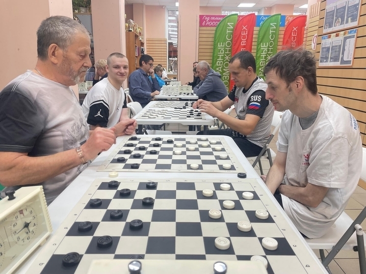 В Серпухове прошел турнир по шашкам