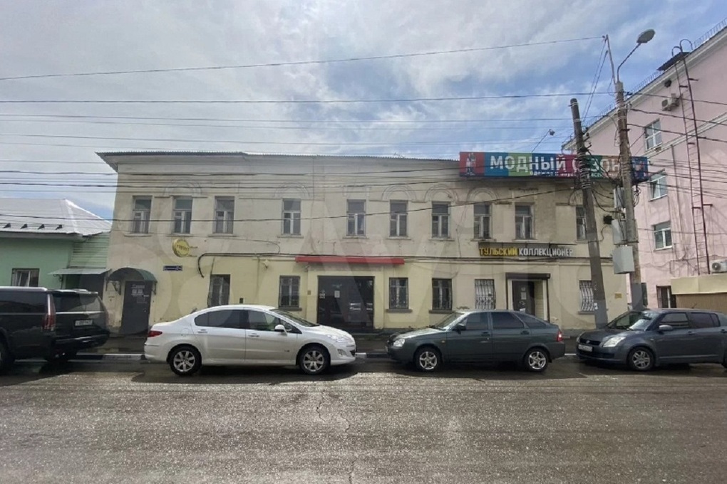 В Туле этаж здания в историческом центре на Каминского продают за 25 млн рублей