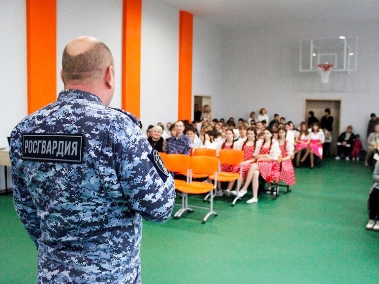 Херсонские росгвардейцы посетили концерт воспитанников санаторной школы-интерната