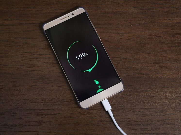 Специалист раскрывает скрытые угрозы телефона обычного жителя Ивановской области