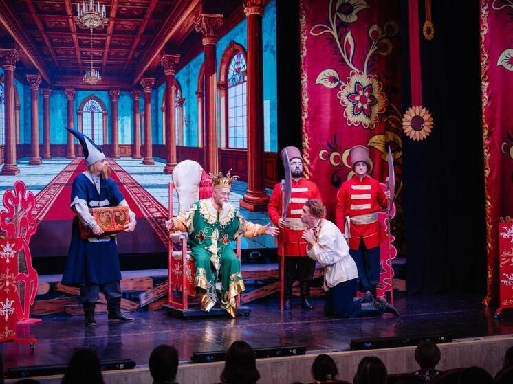 В Узловой после капремонта открылся Молодежный театр