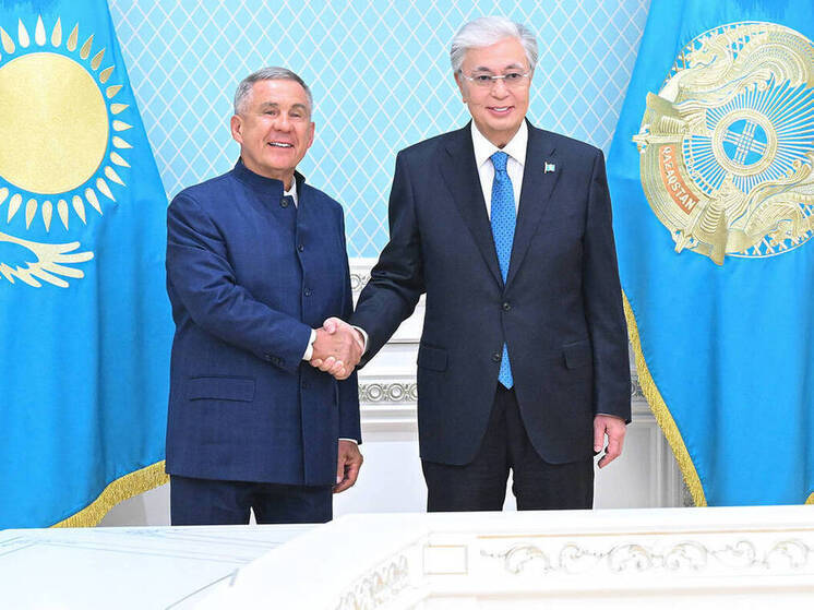 Раис Татарстана Рустам Минниханов в ходе рабочей поездки в Казахстан встретился  с руководством страны и представителями регионов