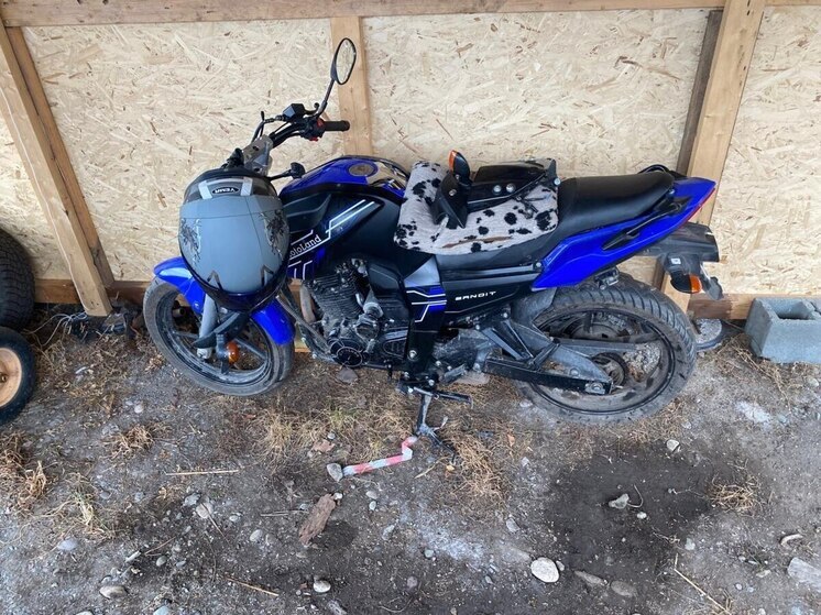 На Алтае юный мотоциклист пострадал в ночной аварии