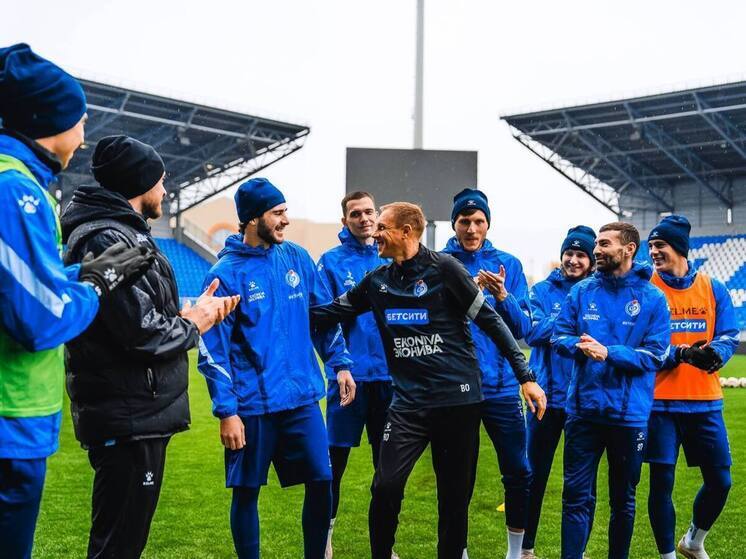 Защитник воронежского «Факела» возобновил тренировки