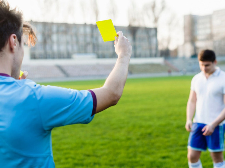 Грозит скандалом: федерация футбола Турции отстранила 149 судей за ставки