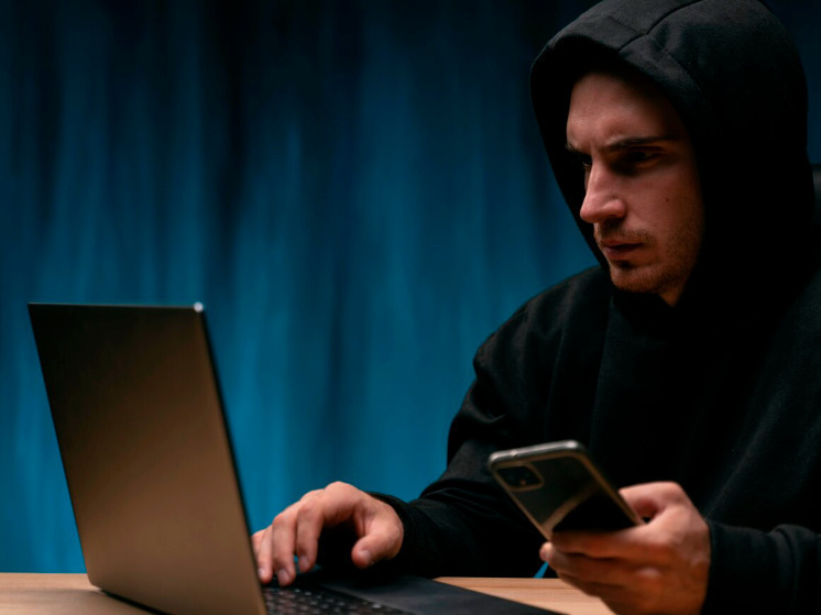 За неделю 14 брянцев обманули сетевые и телефонные мошенники