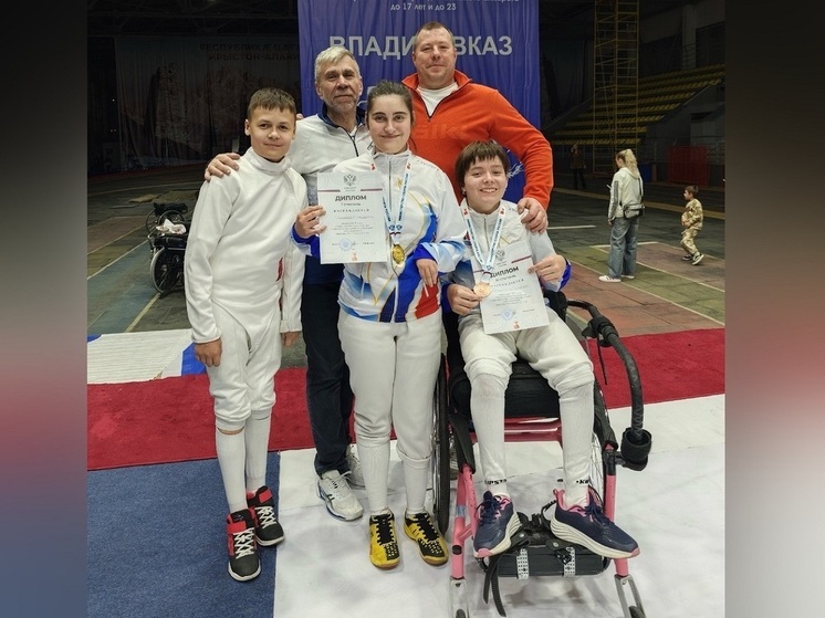 Воронежские фехтовальщики выиграли восемь медалей Первенства России