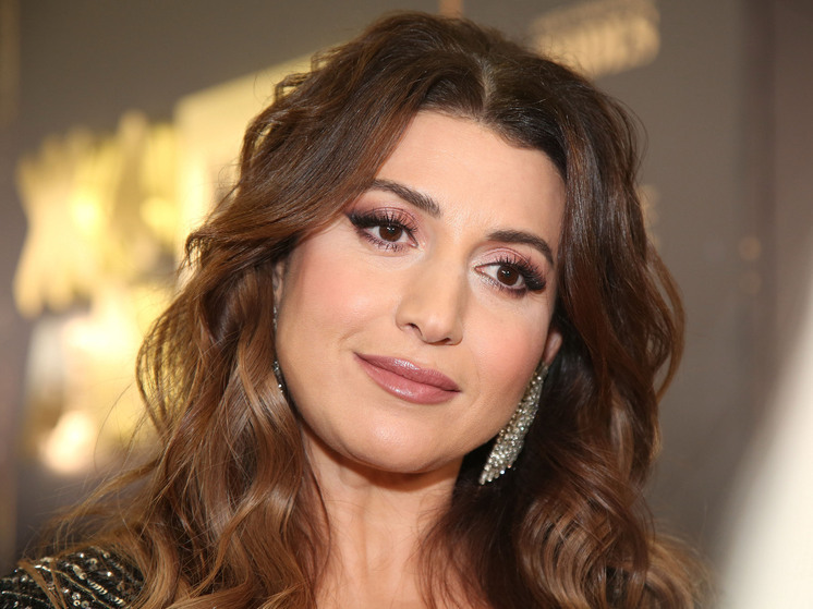 Певица Жасмин принимает поздравления: она впервые стала бабушкой