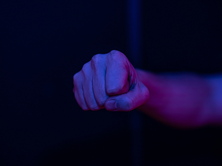 Жительница Самарской области избила 91-летнюю женщину и похитила ее сбережения