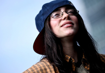 У Билли Айлиш и Ёлки оказалось много общего: и та, и другая собственными руками пытались лишить себя лучшего хита