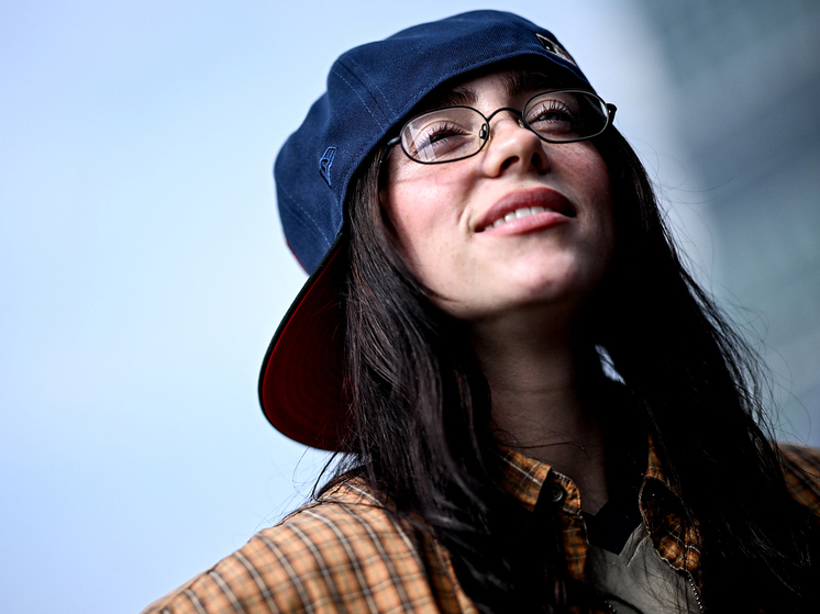 У Билли Айлиш и Ёлки оказалось много общего: и та, и другая собственными руками пытались лишить себя лучшего хита