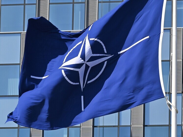 Азиатско-Тихоокеанский регион (АТР) должен быть зоной мира и сотрудничества и сохранить свой безъядерный статус, однако политика Запада направлена на то, чтобы создавать здесь новые разделительные линии и создавать новые военные блоки