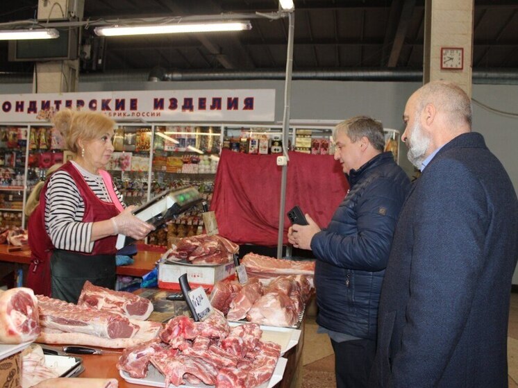 На омских рынках проверили точность весов