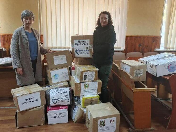 Томские школьники и педагоги собрали гуманитарную помощь для детей Приазовья