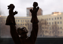  На этой неделе главный кукольный театр страны - имени Образцова - лишился своего директора Елены Булуковой, которую учредитель направил на повышение и сделал  Гендиректором МХАТа им