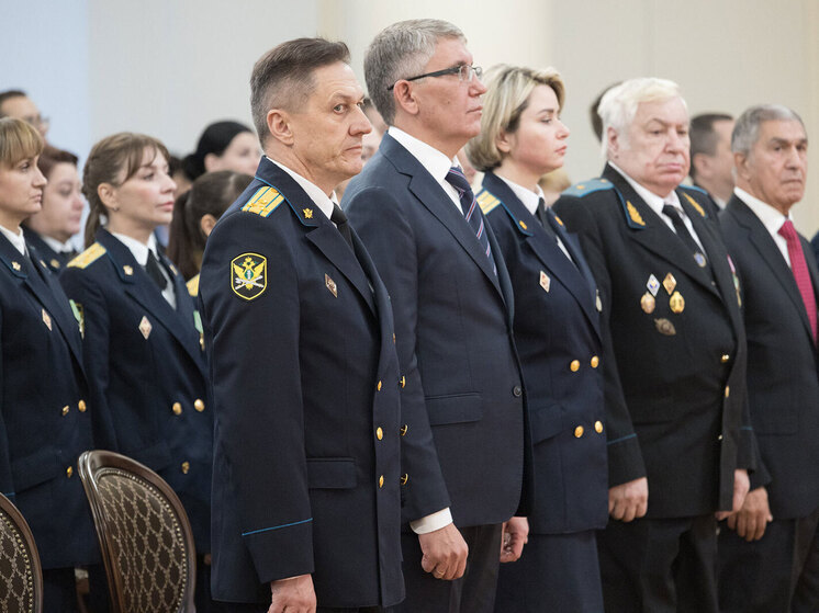 Дмитрий Миляев – судебным приставам: «Отстаивая интересы государства, вы защищаете интересы граждан»