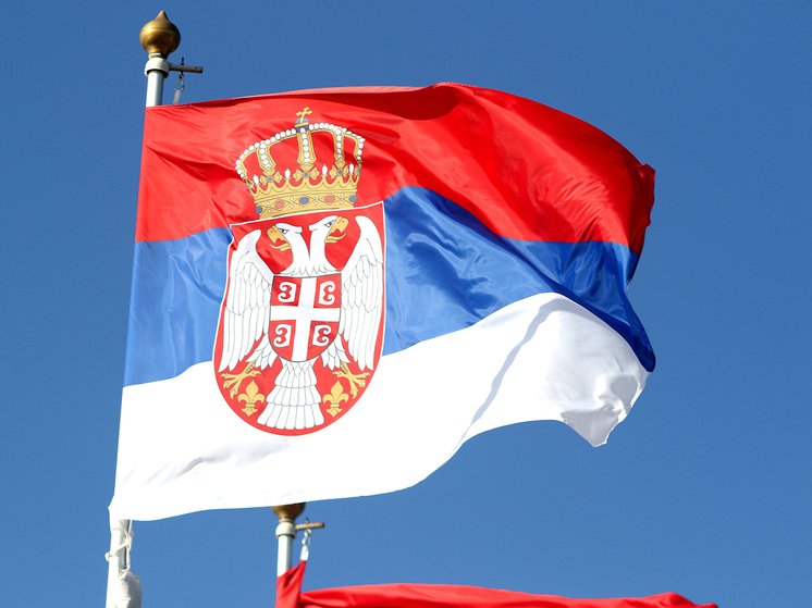 Евросоюз презирает Сербию и хочет через нее нанести удар по России, заявил в интервью РИА Новости бывший вице-премьер Сербии, Александр Вулин: «Вы видите, насколько ЕС не интересует Сербия, насколько нас презирают, испытывают некое отвращение к нам