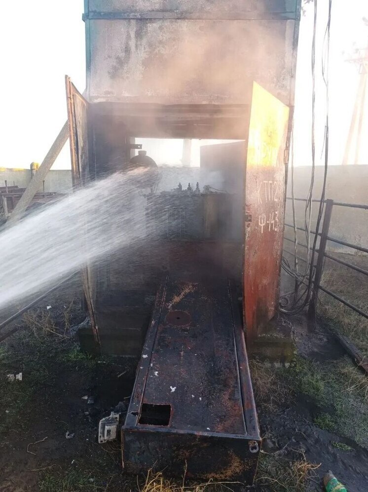 В Каховке неразорвавшийся снаряд пробил крышу гаража