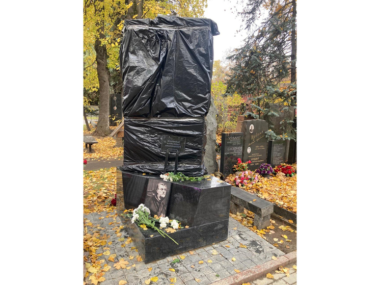 На Новодевичьем кладбище установят памятник Александру Ширвиндту