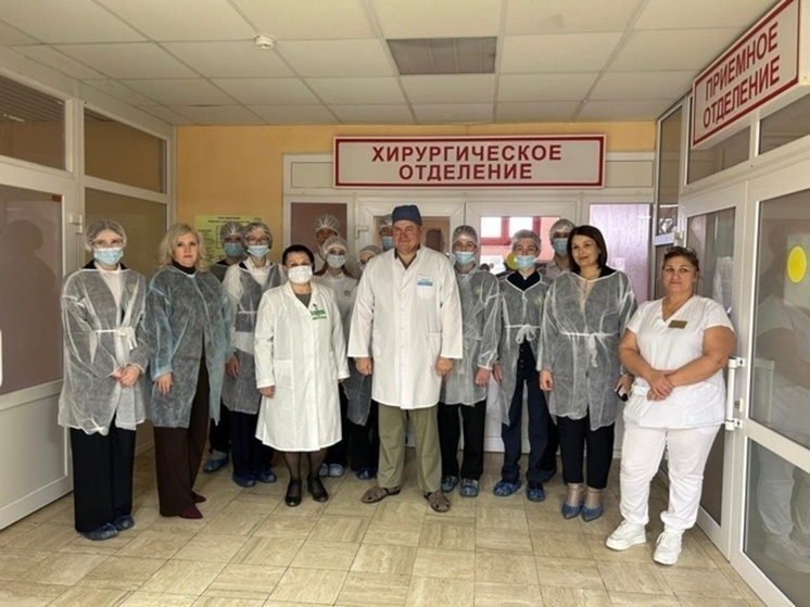 Хирурги будущего: в Рассказовской больнице школьникам показали медицину 21 века