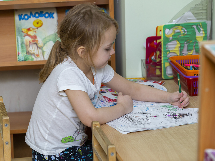 Пока все дома: как развлечь ребенка и дать отдохнуть родителям