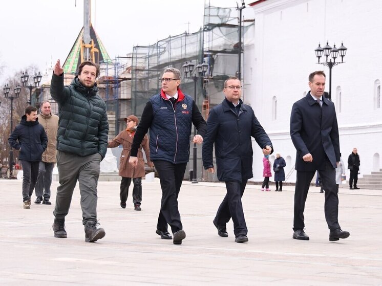 Георгий Филимонов проинспектировал завершающие этапы подготовки к открытию Кремлёвской площади после масштабной реновации