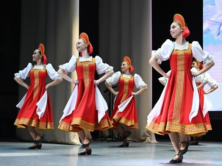 В Ельце прошла концертная программа ко Дню народного единства