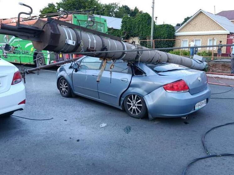 Как восстанавливали движение после падения опоры, едва не погубившей водителя