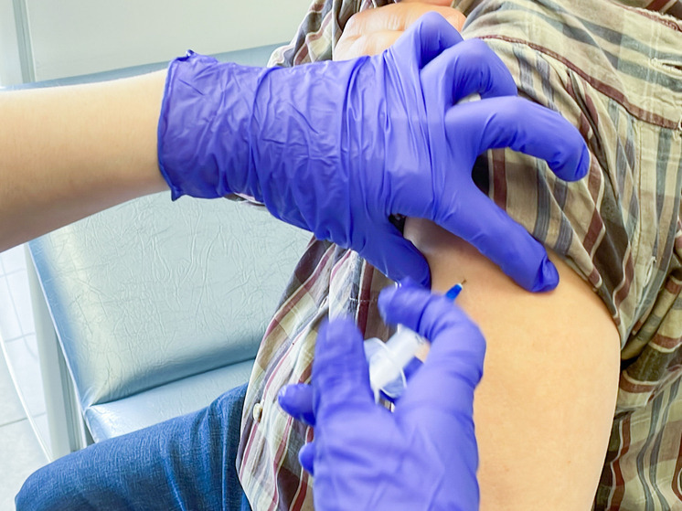 Вакцины от ковида влияют продолжительность жизни пациентов с некоторыми видами рака