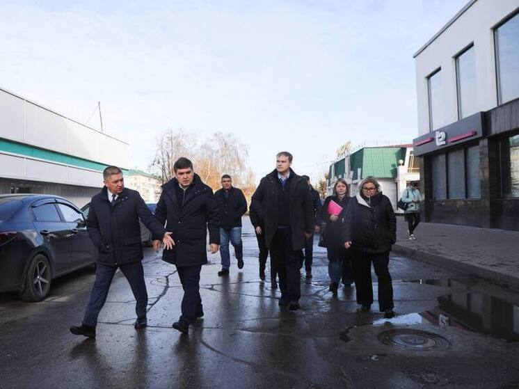 Доброхотов и депутаты проверили наружную рекламу в Чебоксарах