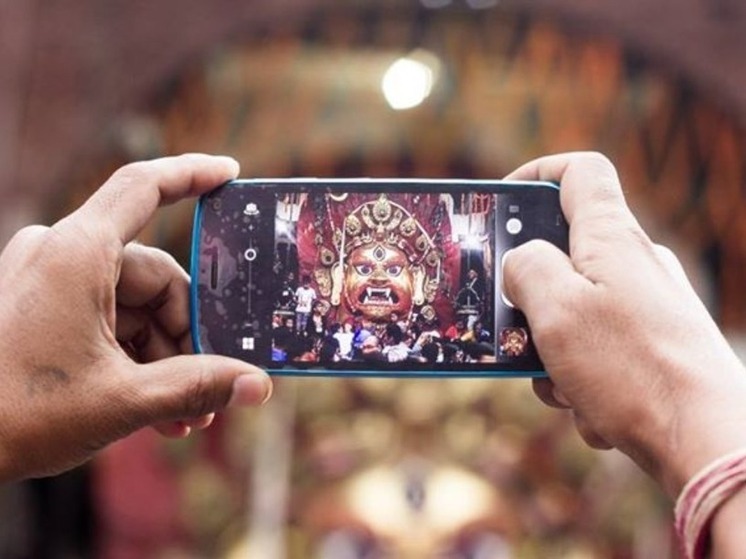 Стало известно о новом налоге на телефоны для туристов в Египте