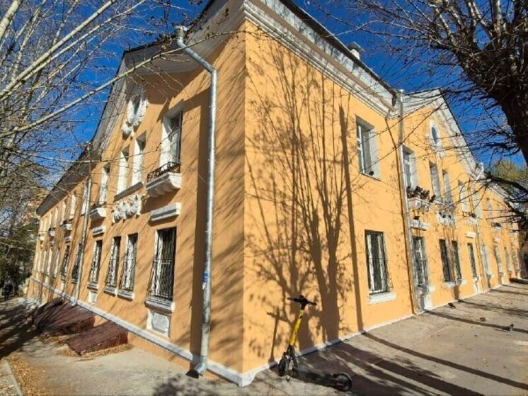 Капремонт «сталинки» в Чите впервые выполнили в современной технике «короед»