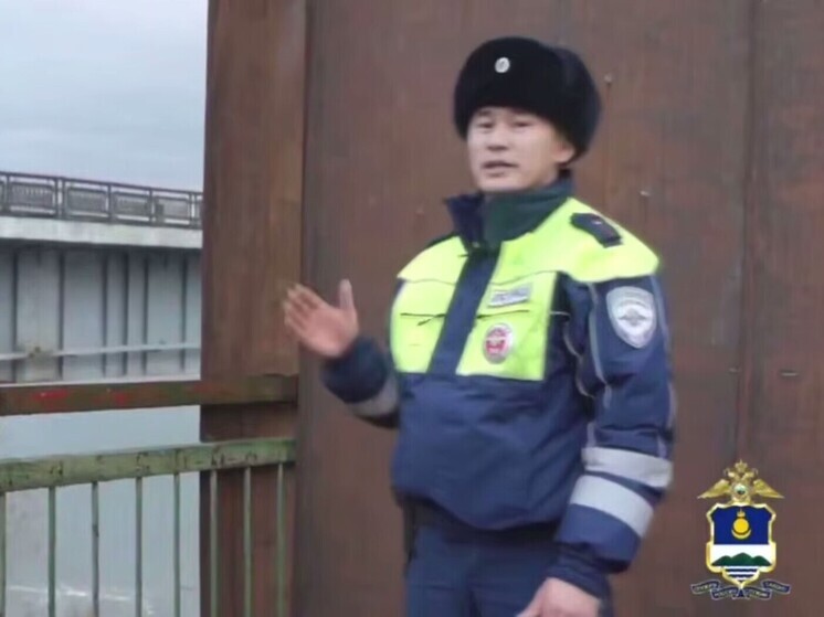 Полицейский в Улан-Удэ спас молодого человека